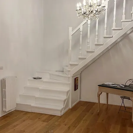 Rosarias 招待所 曼弗雷多尼亚